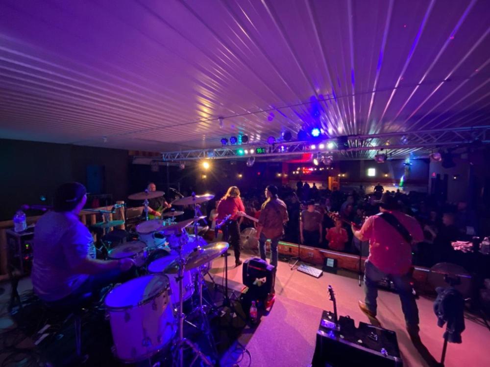 Best Bear Lodge & Campground Irons Bagian luar foto