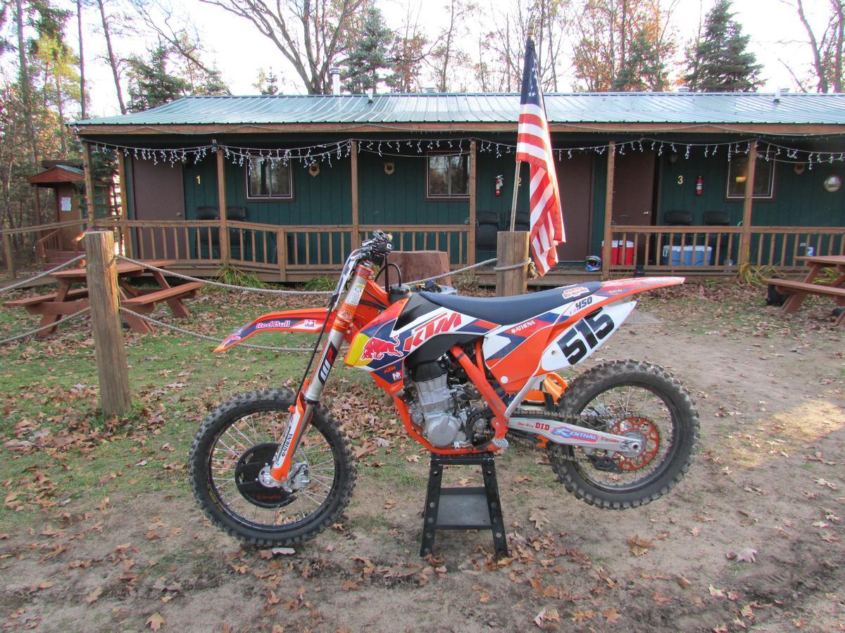 Best Bear Lodge & Campground Irons Bagian luar foto