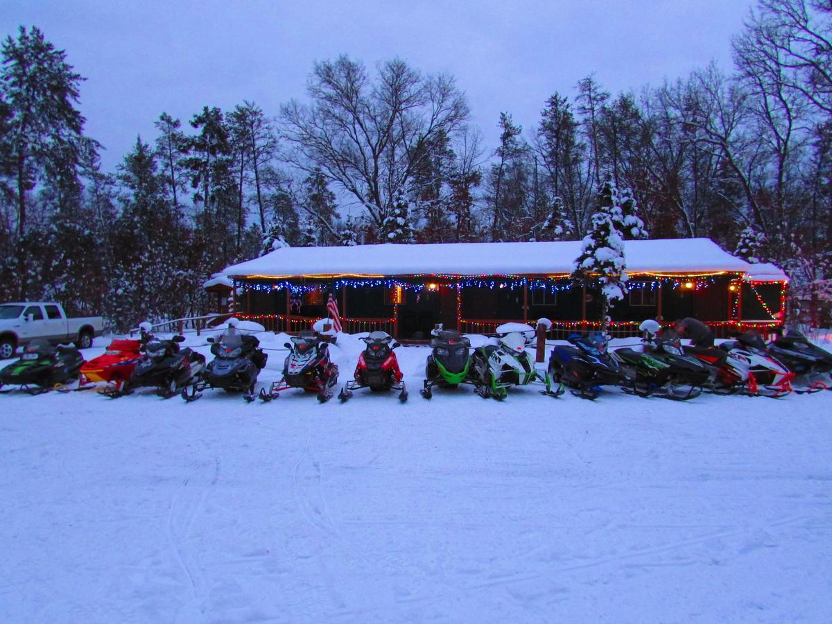 Best Bear Lodge & Campground Irons Bagian luar foto